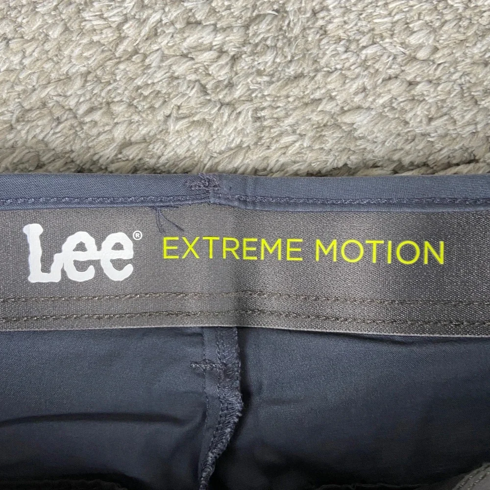 Lee Extreme Motion Shorts Mens 32 Navy Straight Fit Performance Stretch Work 10